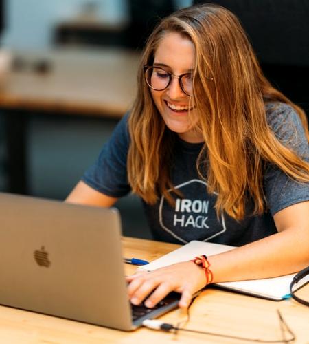 Ironhack Nano Influencer:innen Umfrage